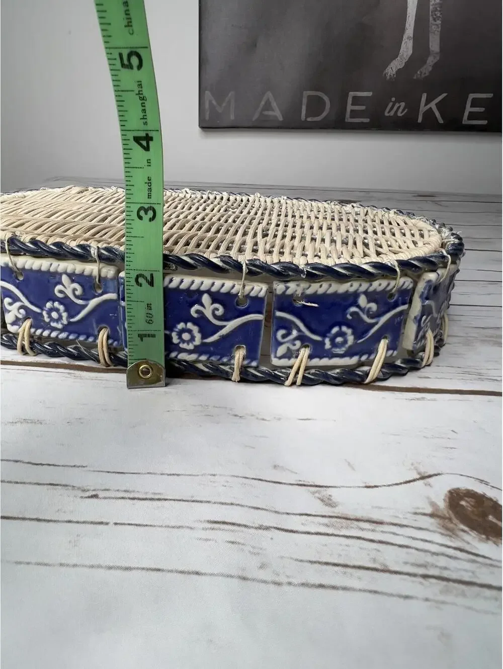 VTG‎ Oval Wicker Tray w/Ceramic Tiles Rustic Mediterranean w/Blue Floral Motif